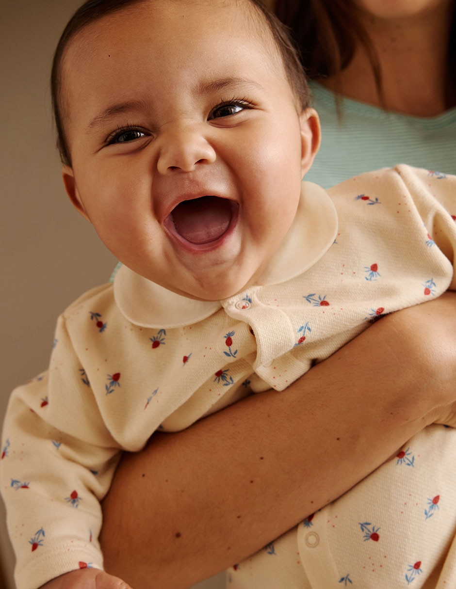 Comando estampado floral para bebé niña 4