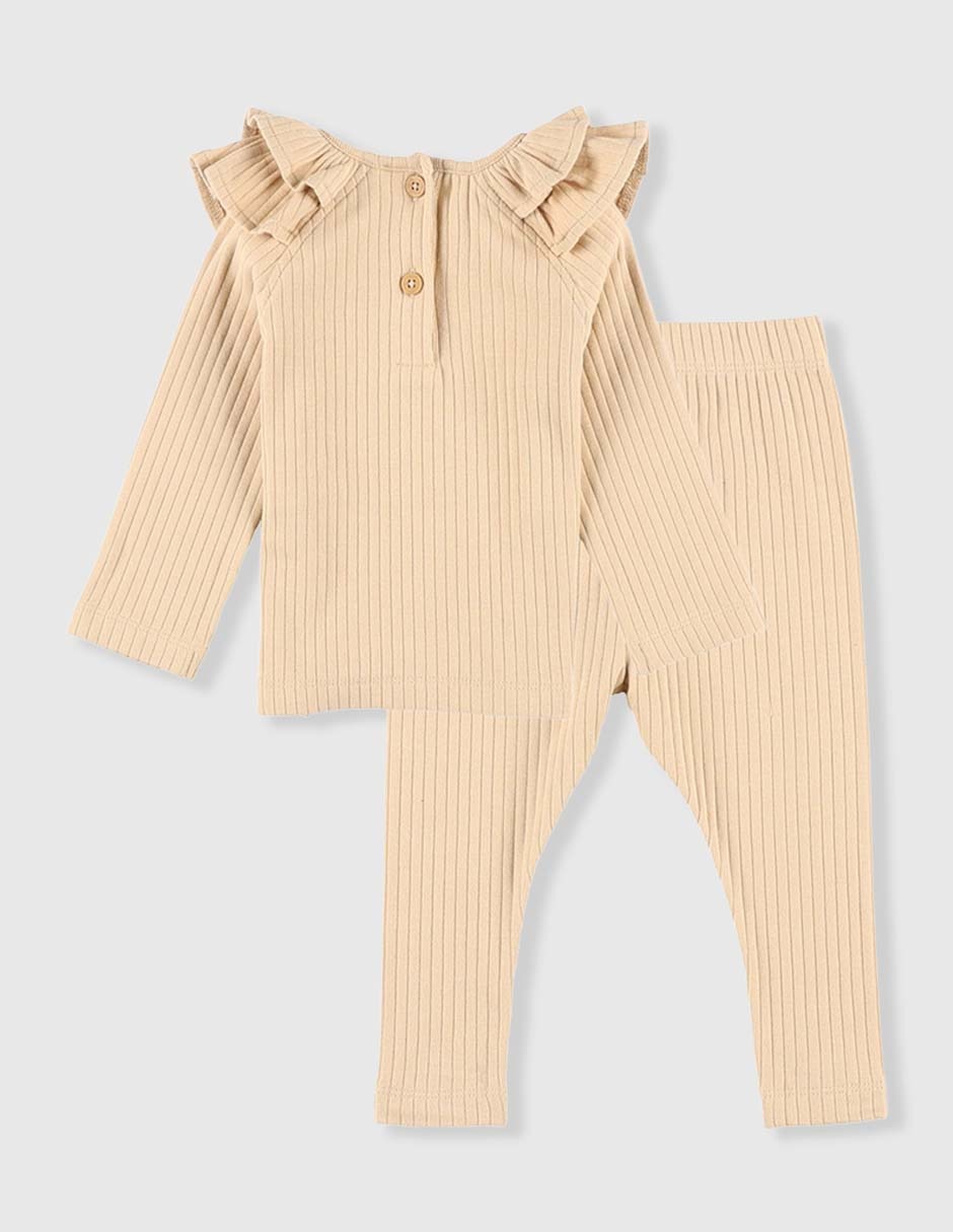 Conjunto para bebé niña 2