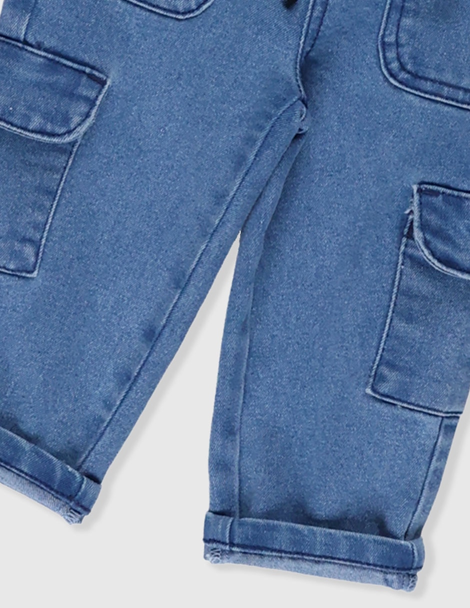 Jeans cargo straight lavado claro para bebé niña 4